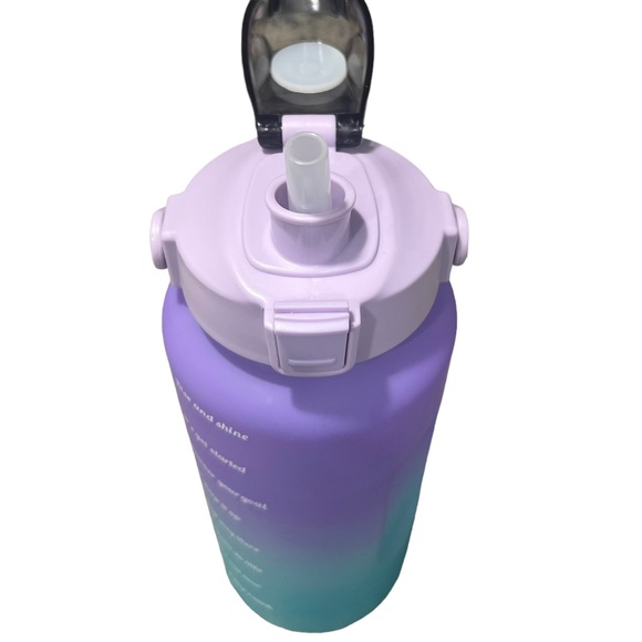 2L Water Bottle - Picture 6 of 10